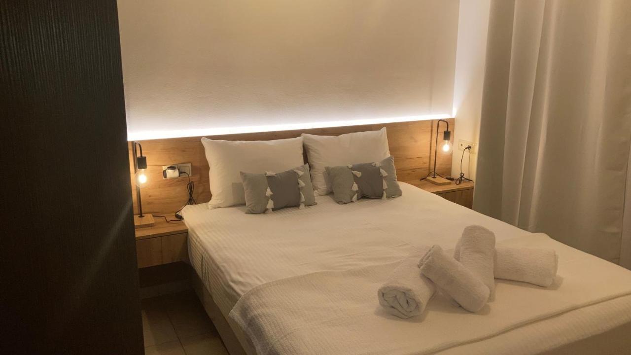 Bright Luxury Apt. Волос Екстер'єр фото